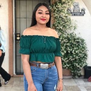 Meet your Posher, Lesly
